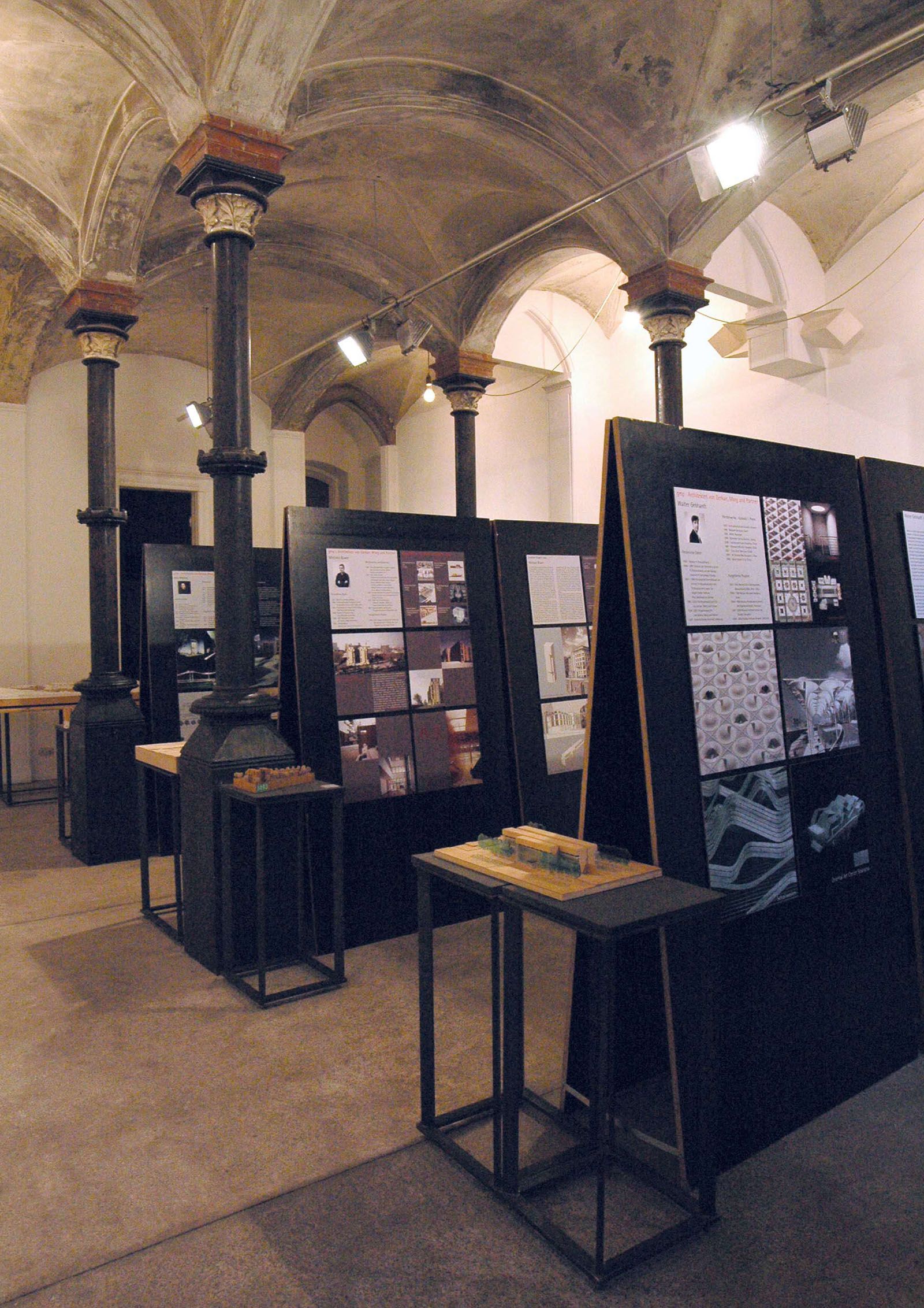Ausstellung Meisterschüler, Hamburg 2005