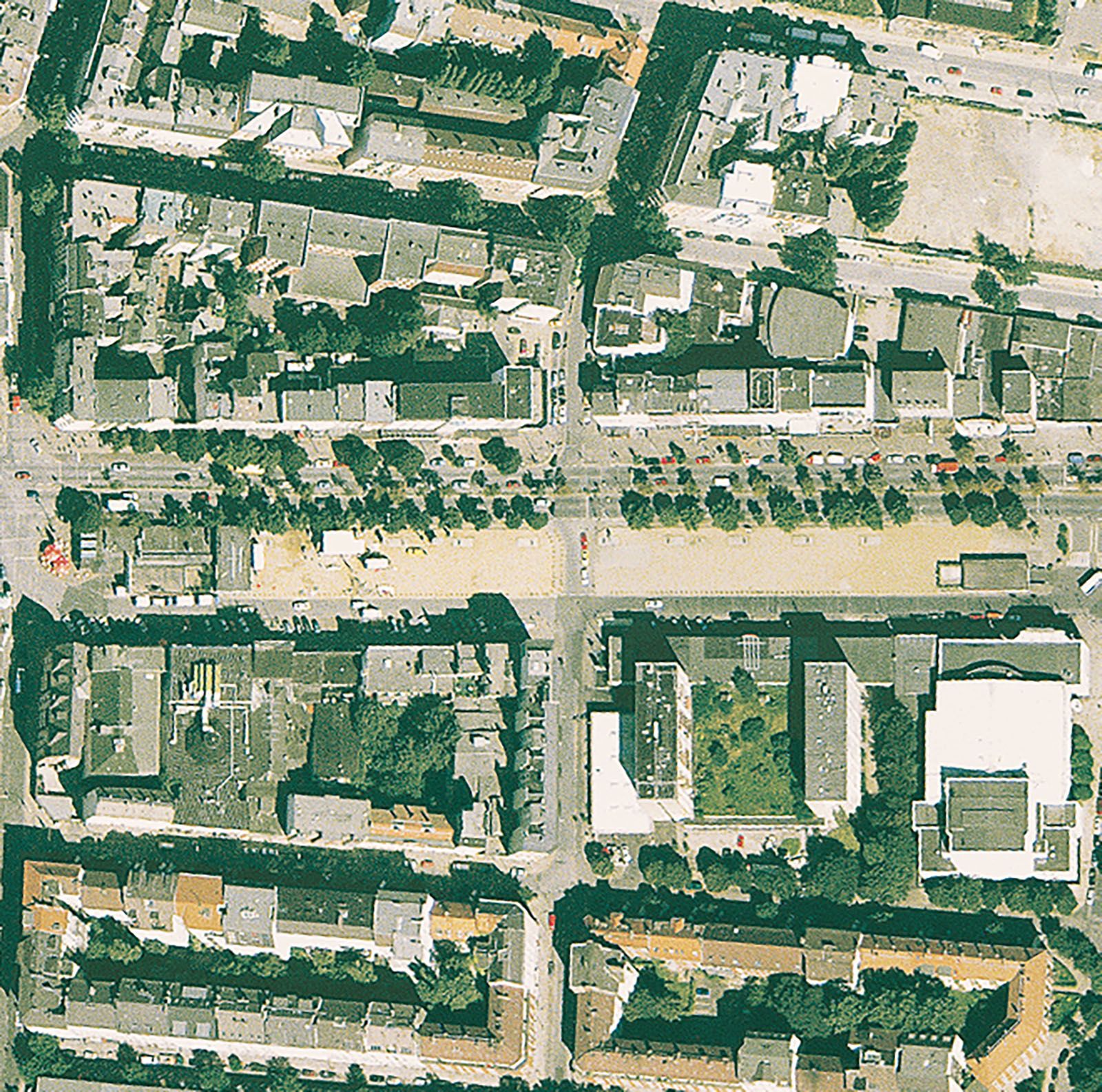 Umgestaltung des Spielbudenplatzes, St. Pauli, Hamburg 2004